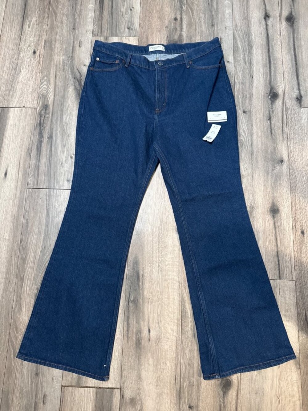 Abercrombie & Fitch The Vintage Flare High Rise Jeans 34 18 Long NWT